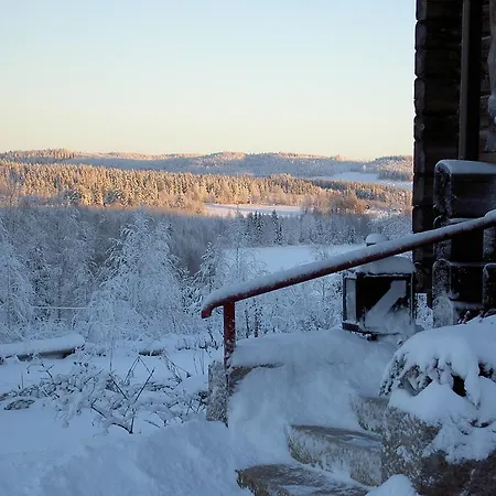 Puukarin Pysakki Bed & Breakfast *