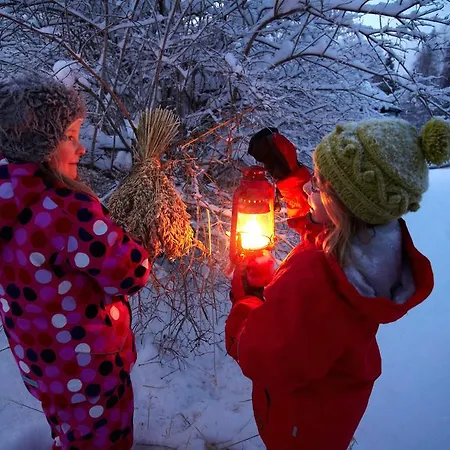 Puukarin Pysakki Bed & Breakfast