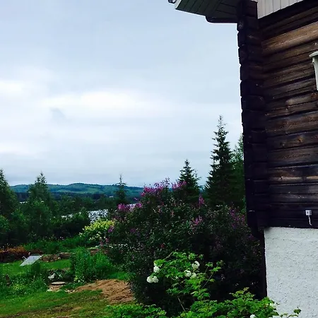 Bed & Breakfast Puukarin Pysakki *