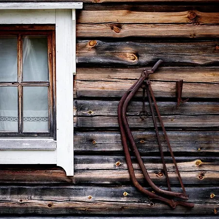 Puukarin Pysakki Bed & Breakfast Valtimo