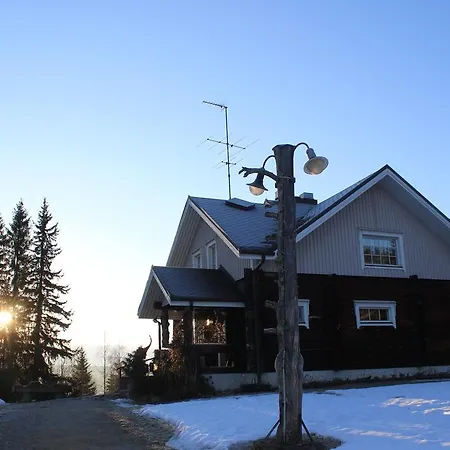 Bed & Breakfast Puukarin Pysakki