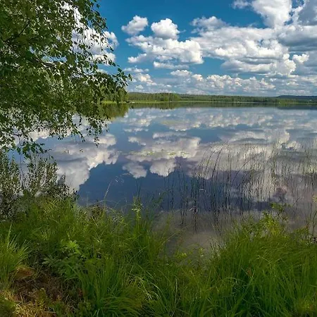 Puukarin Pysakki Aamiaismajoitus