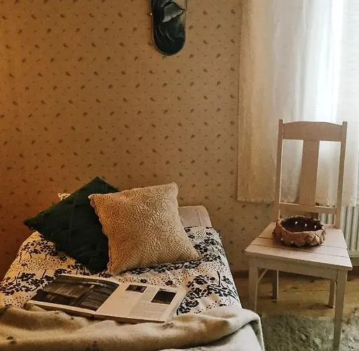 Bed & Breakfast Puukarin Pysakki