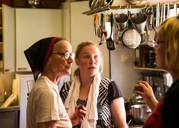 Puukarin Pysakki Bed & Breakfast *